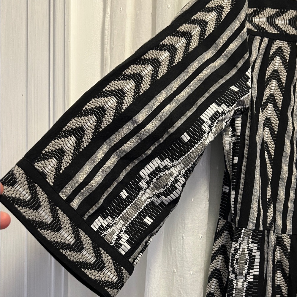 Chico's Black/White Aztec 3/4 Sleeve Tiered Dress Women’s Large - Picture 9 of 16